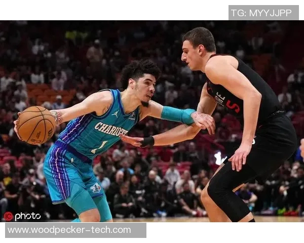 第四节激战黄蜂VS热火 比分88-94热火领先